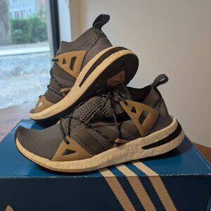 Adidas Originals Arkyn Runner - Size 6 (37)